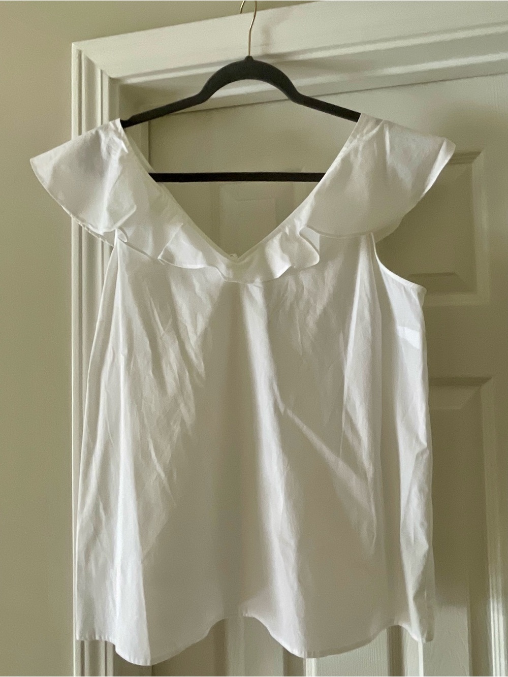 NWT Halston White Flutter BowSleeve Top XL